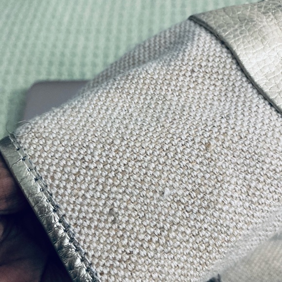 Steve Madden woven espadrilles. Tan and gold. Never worn size 8 - Picture 9 of 10